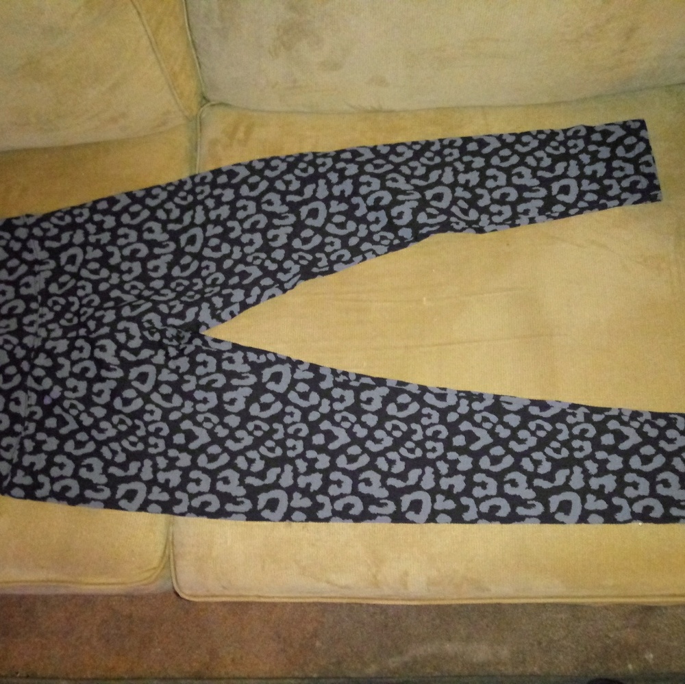 Printed leggings black and gray